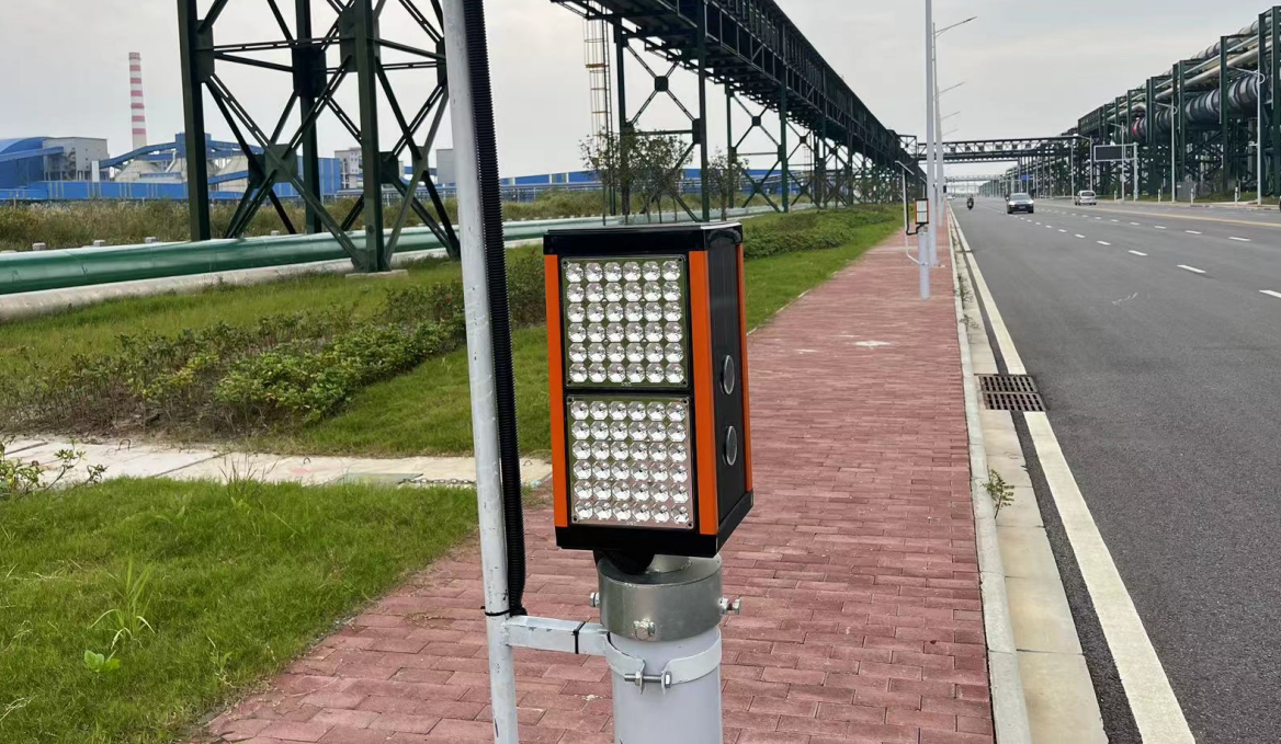 雾区公路诱导灯使用方法