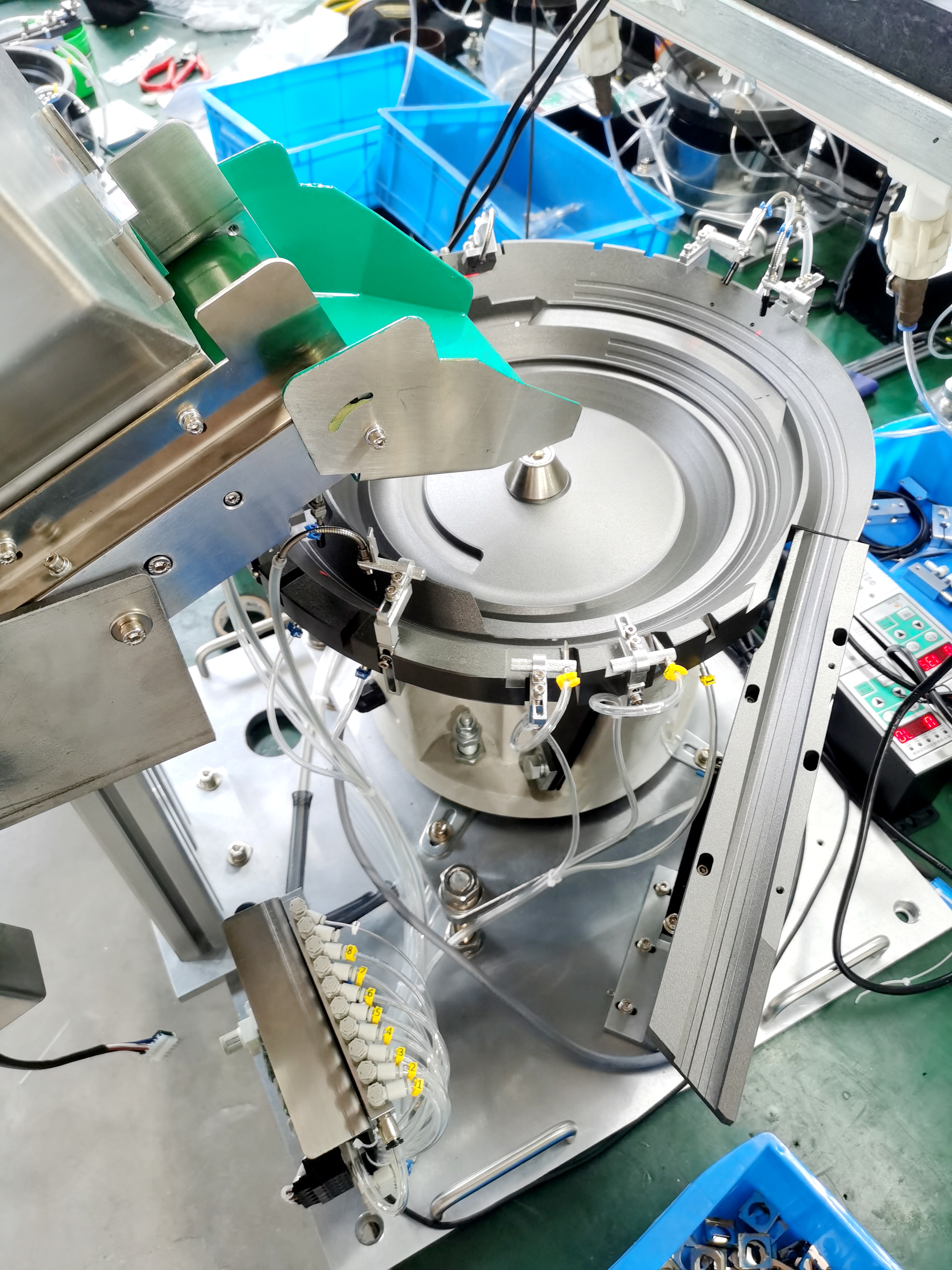 2025年自动送料机厂家排名白皮书,解答自动送料机的选择步骤有哪些、选自动送料机需要考虑什么、自动送料机怎么选能**安全