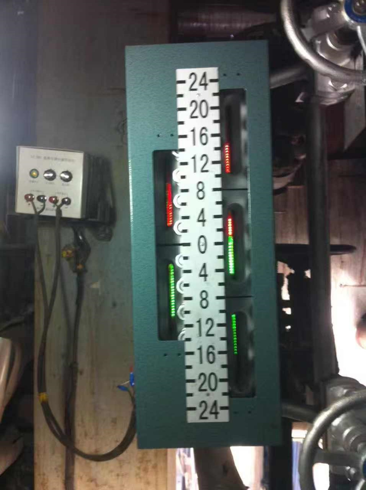 五窗双排双色水位计 型号:B49H-11.3C库号:M411210