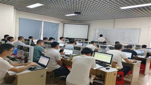 湛江附近PLC编程培训 项目实战 龙丰自动化培训学校供应